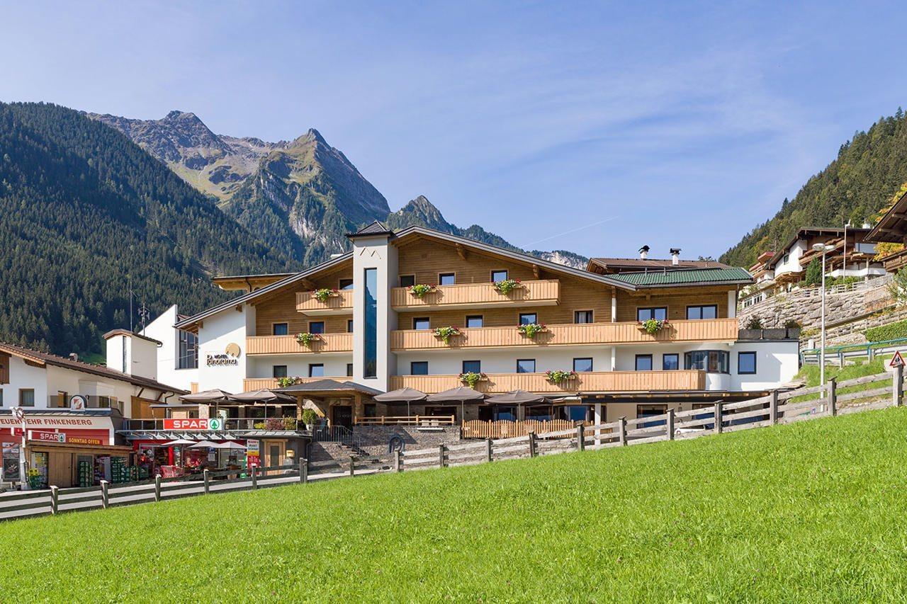 Hotel Panorama Finkenberg Exterior foto